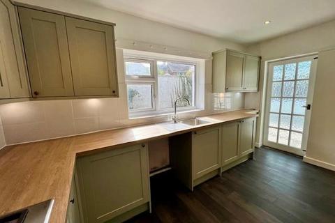 3 bedroom bungalow to rent, Ersham Road, Kent CT1