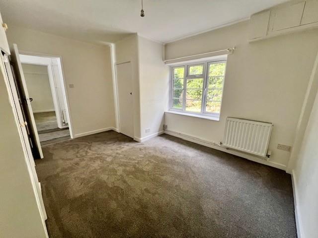 Bedroom 1.jpg