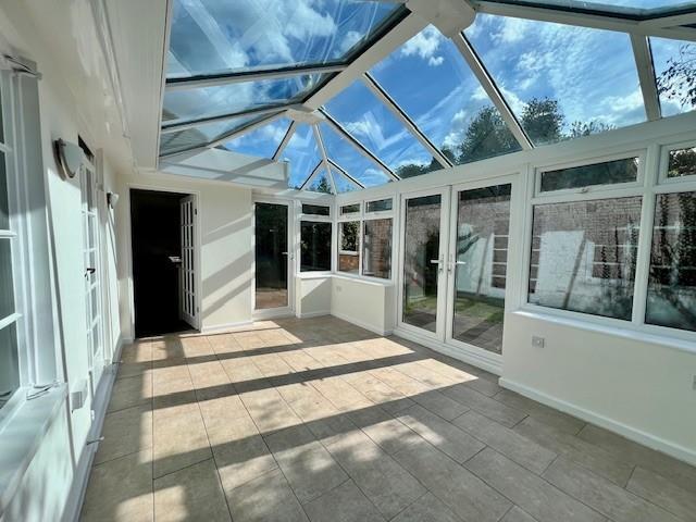 Conservatory x 6.jpg