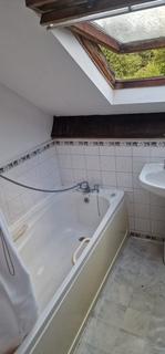 6 bedroom house to rent, Room 3, 34 Cliff Road