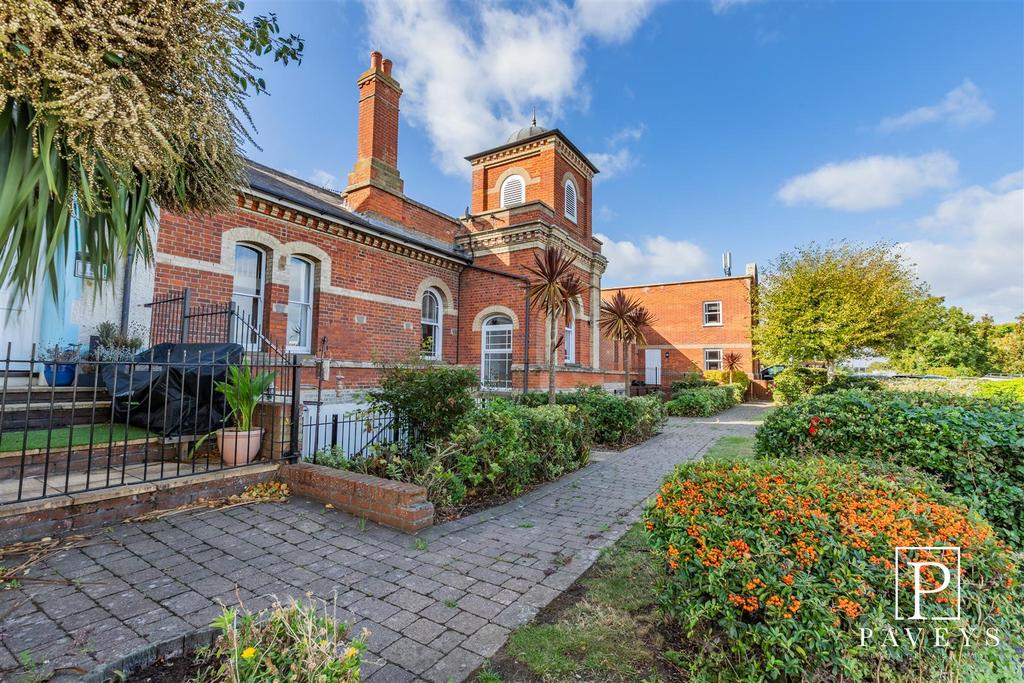 Communal gardens