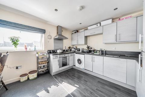 2 bedroom flat for sale, Rope Quays, Hampshire PO12