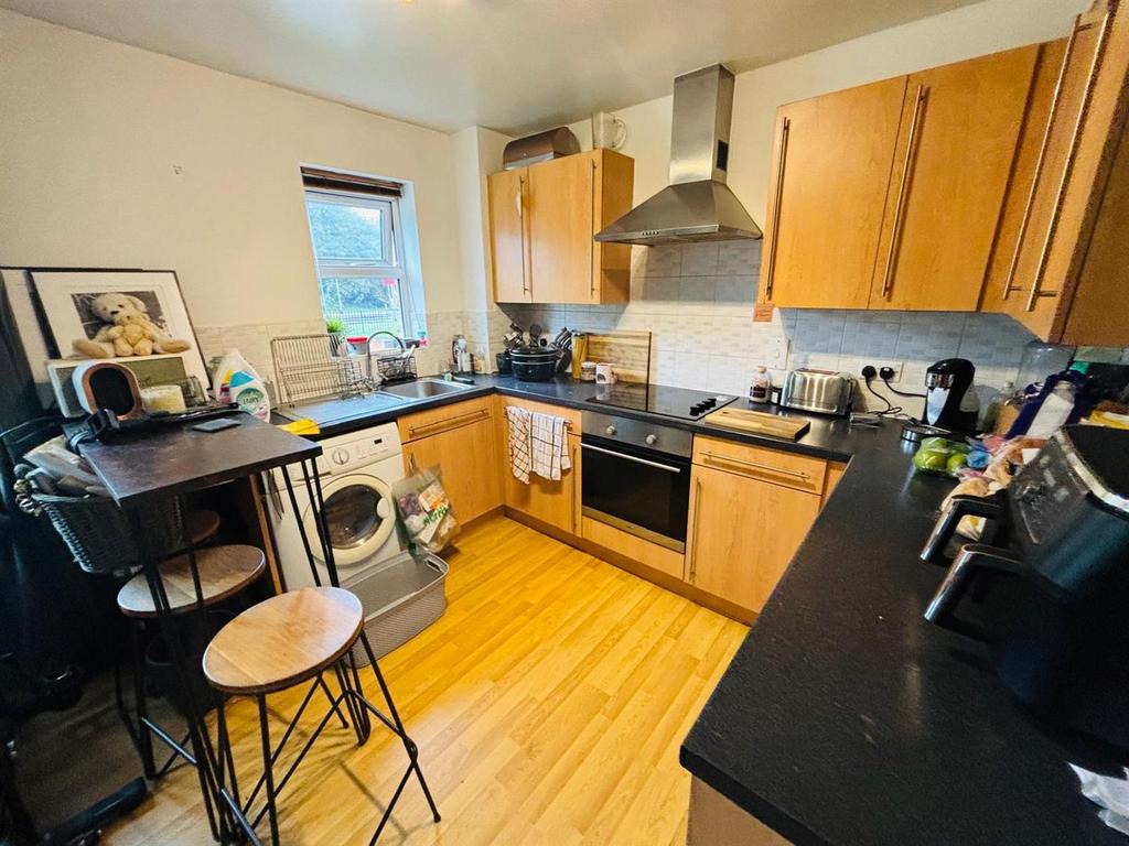 Fitted Kitchen: