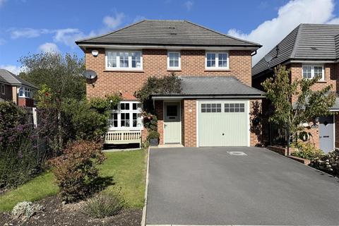 4 bedroom detached house for sale, Heritage Court, Scissett, HD8 9WN