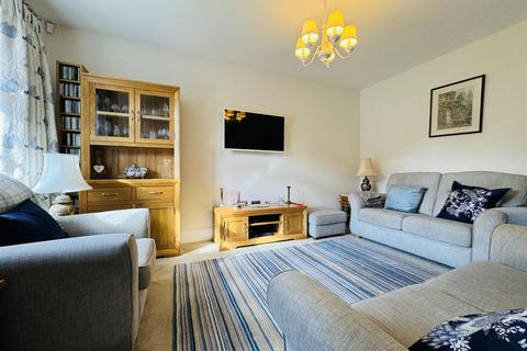4 bedroom detached house for sale, Heritage Court, Scissett, HD8 9WN