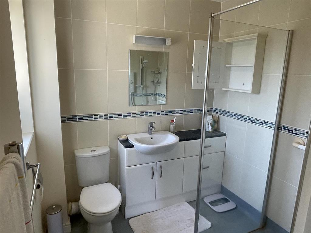 Wet Room.JPG