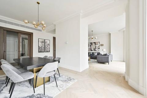 undefined, Kensington Road, Kensington, London, W8