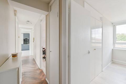 2 bedroom flat for sale, Garratt Lane, Earlsfield, London, SW17