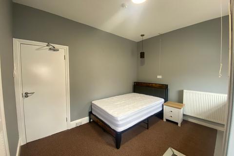 undefined, Bushey Grove Road Room 9  Bushey WD23 2JJ