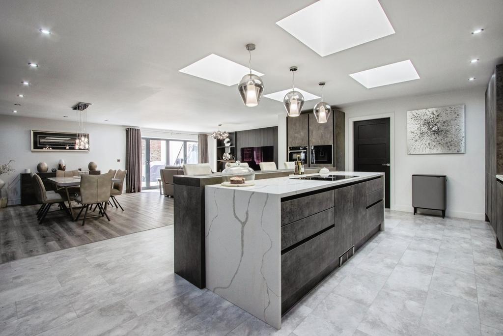 Kitchen/Living Area