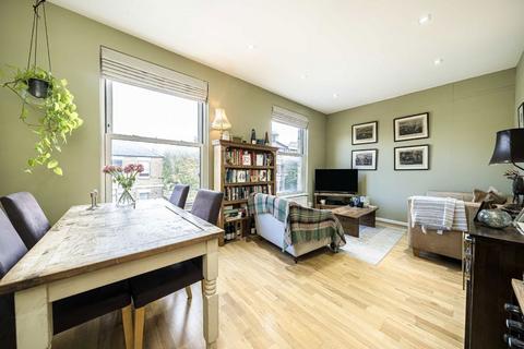 2 bedroom maisonette for sale, Lilford Road, London SE5