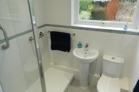 2 bedroom bungalow for sale, Staceys Court, High Street, Chalfont St Giles HP8