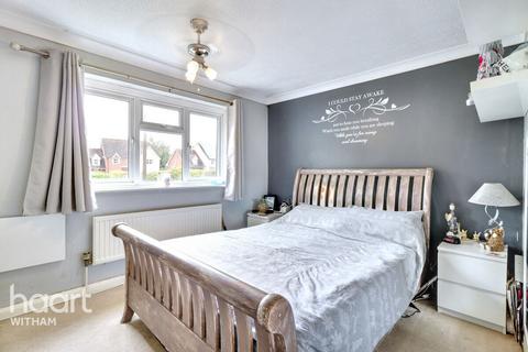 undefined, Sage Walk, Tiptree