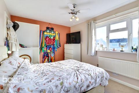undefined, Sage Walk, Tiptree