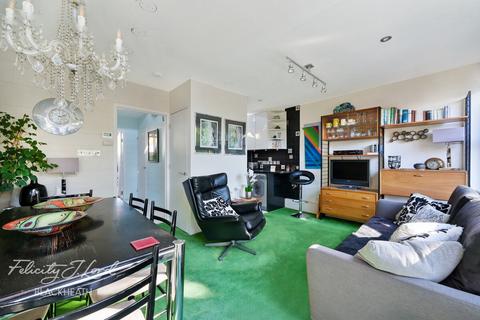 Combe Mews, Blackheath