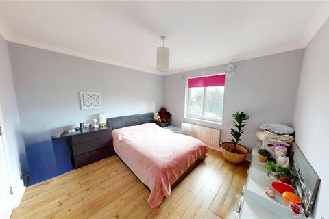 2 bedroom apartment for sale, Southend Road, Stanford-le-Hope, Essex, SS17