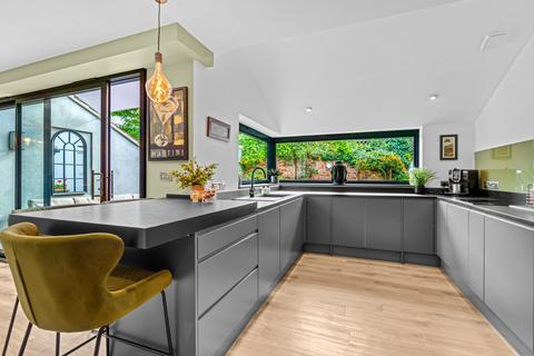 4 bedroom townhouse for sale, Bleasby Gardens, Lansdown Road, Cheltenham, GL51