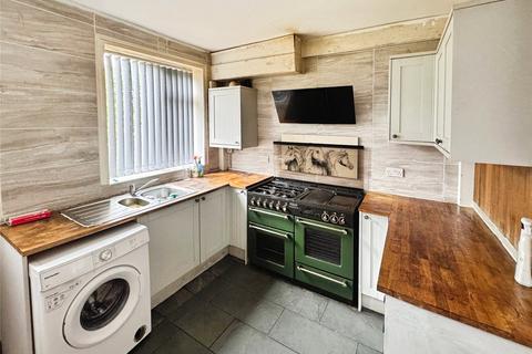 3 bedroom semi-detached house to rent, Maple Avenue, Manchester M30