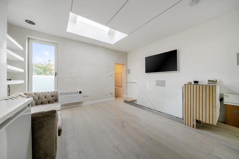undefined, Malton Street, London