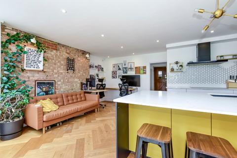 4 bedroom semi-detached house for sale, Hyde Lane, Pimlico, HP3