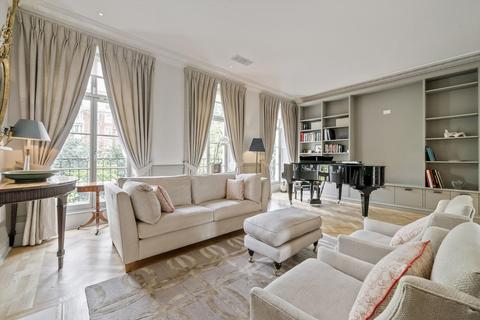 undefined, Earls Terrace, Kensington, London, W8