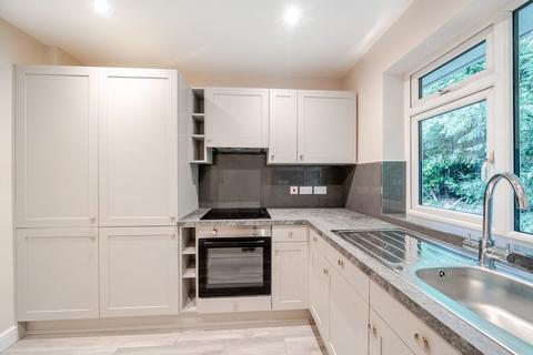2 bedroom maisonette for sale, Church Hill, Caterham CR3