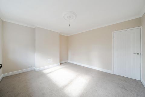 2 bedroom maisonette for sale, Church Hill, Caterham CR3