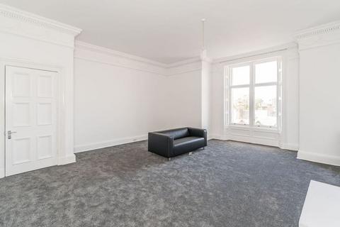 5 bedroom flat share to rent, 4142L Bruntsfield Place, Edinburgh, EH10 4DQ