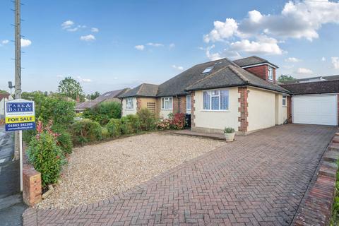 3 bedroom bungalow for sale, Auckland Road, Caterham CR3