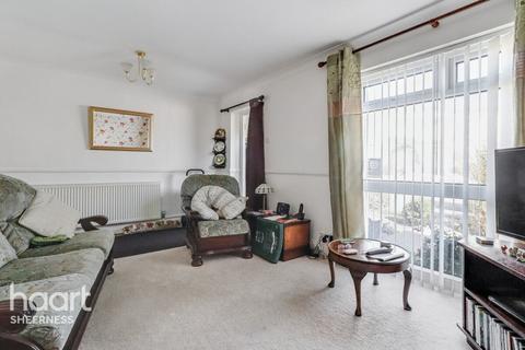 3 bedroom end of terrace house for sale, Seasalter Close, Warden