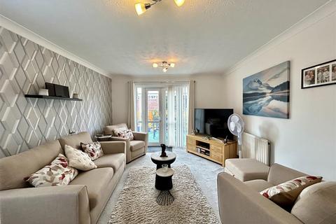29 Fieldfare Close, Cradley Heath, B64 5QH