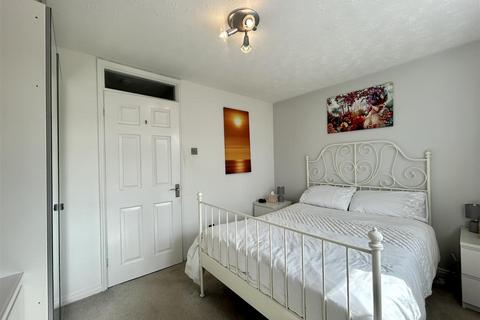 29 Fieldfare Close, Cradley Heath, B64 5QH