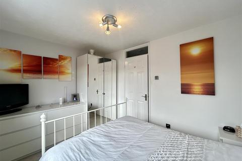 29 Fieldfare Close, Cradley Heath, B64 5QH