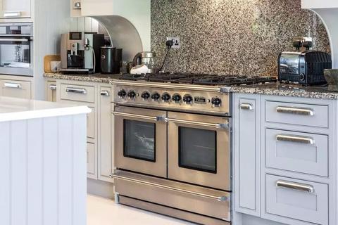 5 bedroom detached house for sale, Bracken Lane, Cranleigh