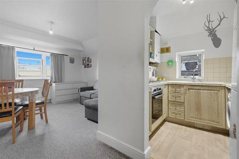 undefined, Queens Road, Buckhurst Hill IG9