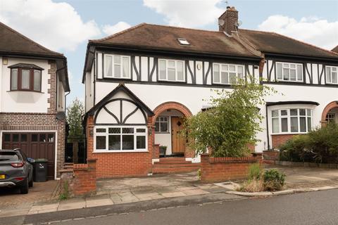 7 Townsend Avenue, London, N14 7HH