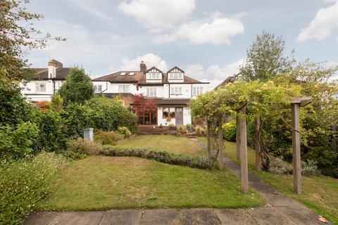7 Townsend Avenue, London, N14 7HH