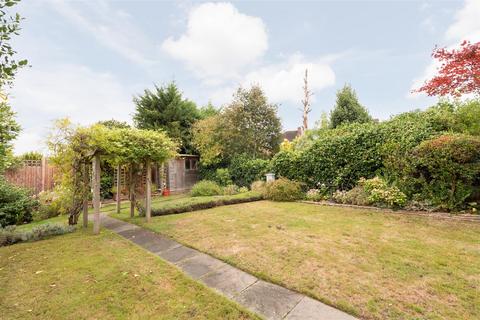 7 Townsend Avenue, London, N14 7HH