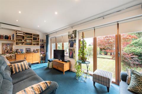 7 Townsend Avenue, London, N14 7HH