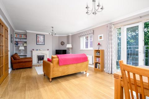 undefined, Bridgewater Road, Weybridge, KT13