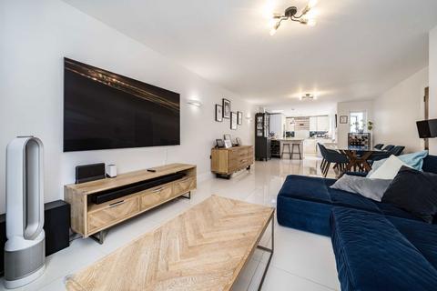 undefined, Flutemakers Mews, London SW4