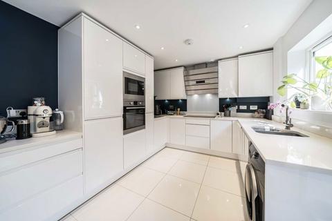 undefined, Flutemakers Mews, London SW4