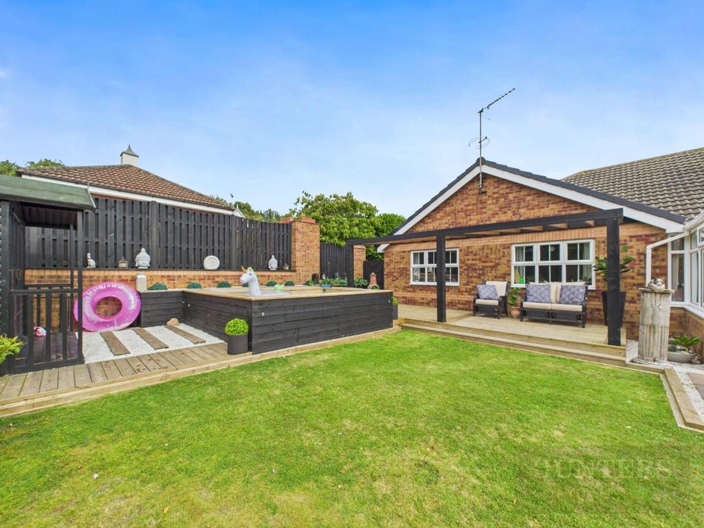 CAM05333 G0-PR0245-STILL024.jpg