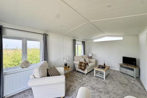 2 bedroom park home for sale, Clifton Park, Clifton SG17