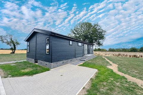 2 bedroom park home for sale, Little Meadow, Woodside LU1