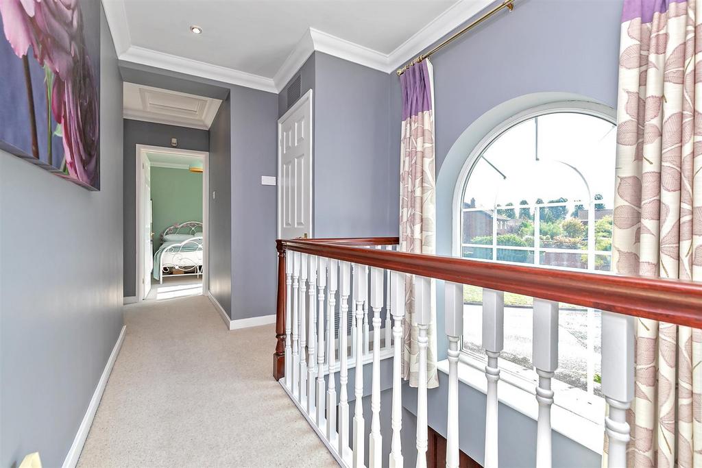 18 Burghley Close-61.jpg