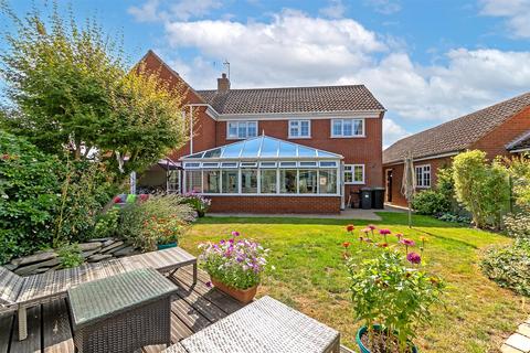 undefined, Burghley Close, Flitwick MK45