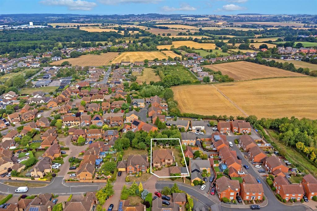 Woodland Lodge-2.jpg