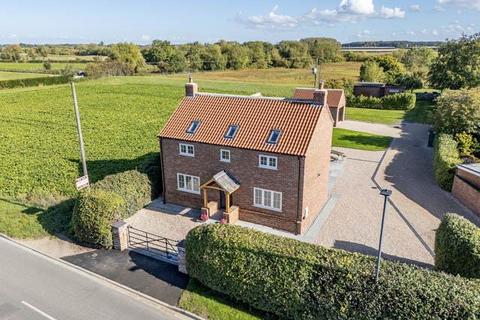4 bedroom detached house for sale, Ryther Road, Cawood