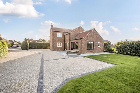4 bedroom detached house for sale, Ryther Road, Cawood